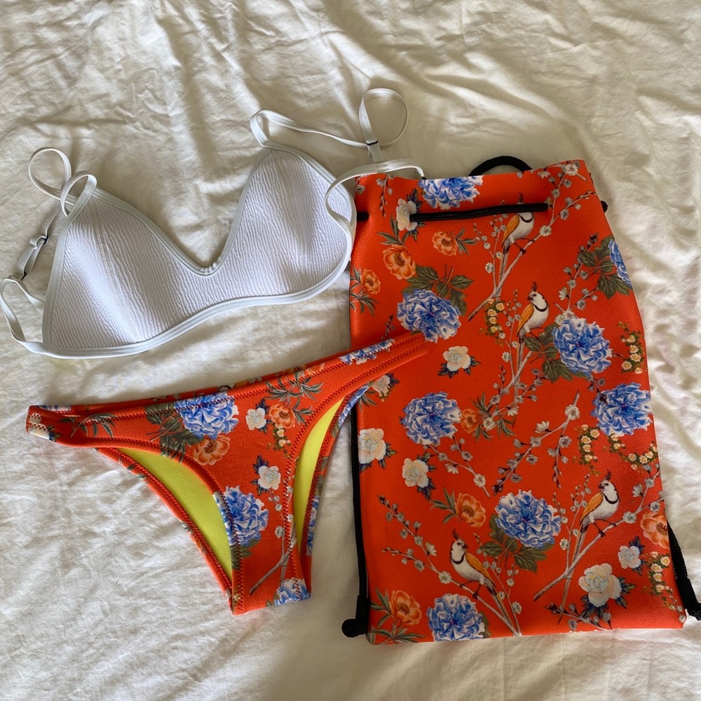 Triangle / Triangl Bathing Suit
